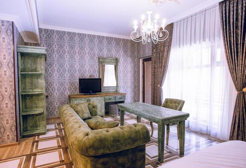 اتاق خانوادگی, Aynur Qala Resort