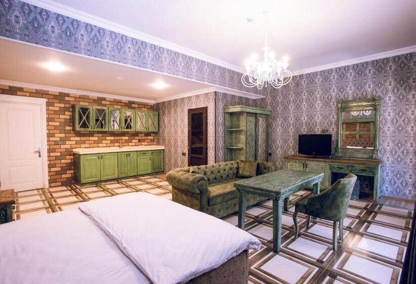 اتاق خانوادگی, Aynur Qala Resort