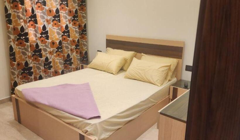 آپارتمان 1 خوابه با تراس, Discover Inn