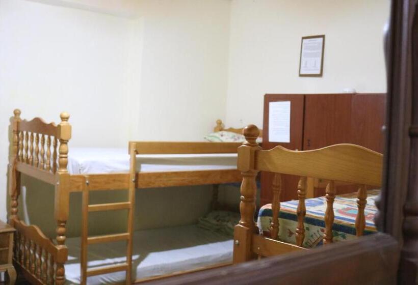 غرفة قياسية رباعية حمام مشترك, El Regajo