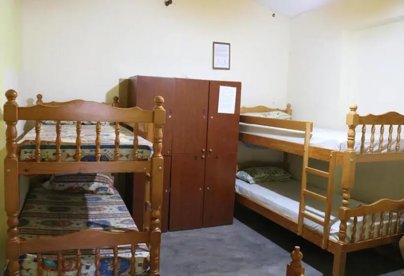 Quarto Quádruplo Standart Casa de Banho Partilhada, El Regajo