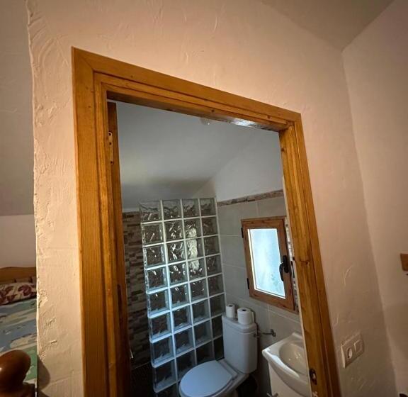 غرفة عائلية, El Regajo