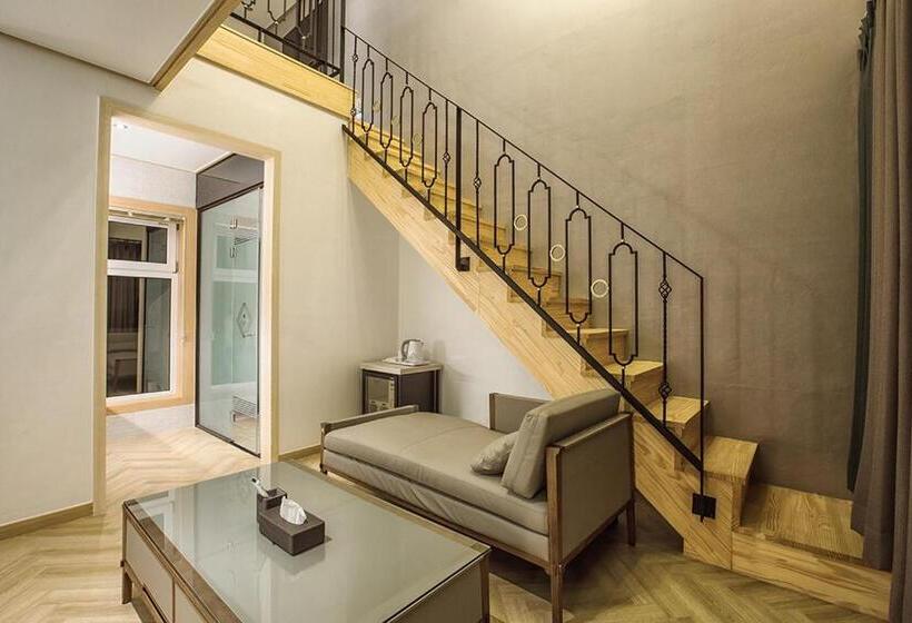 Pokój Duplex, Raffine