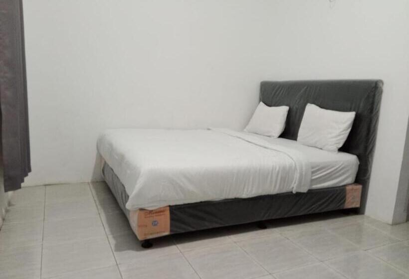 Номер Стандарт, Reddoorz @ Pantai Sayangheulang