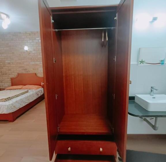 マウンテンビュースタンダードルーム, Rs Family Stay