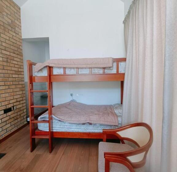اتاق لوکس با بالکن, Rs Family Stay