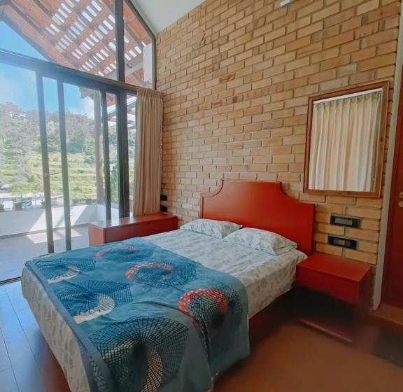 バルコニー付きデラックスルーム, Rs Family Stay