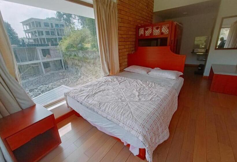 اتاق استاندارد با چشم‌انداز کوهستان, Rs Family Stay