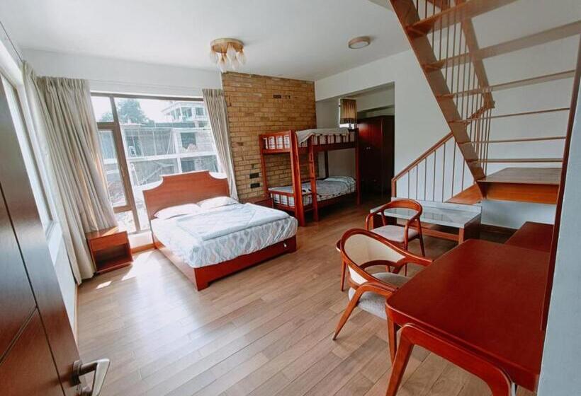 マウンテンビュースタンダードルーム, Rs Family Stay