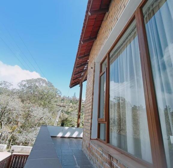 バルコニー付きデラックスルーム, Rs Family Stay