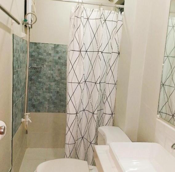 Семейный Номер, Felli`s Guest House