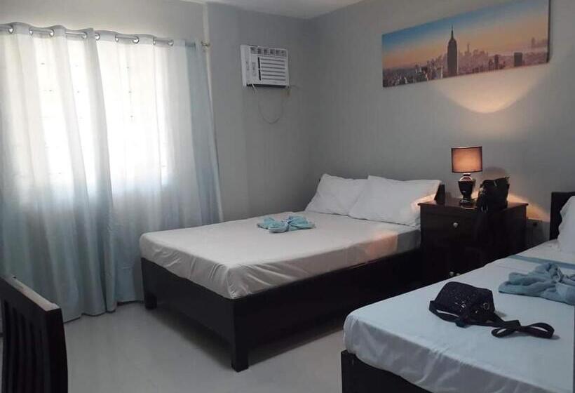 חדר משפחתי, Felli`s Guest House