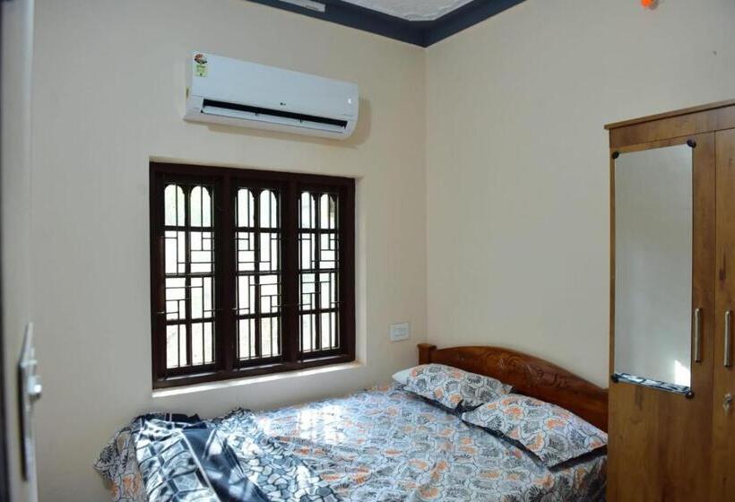 标准间, Abraham Beach House