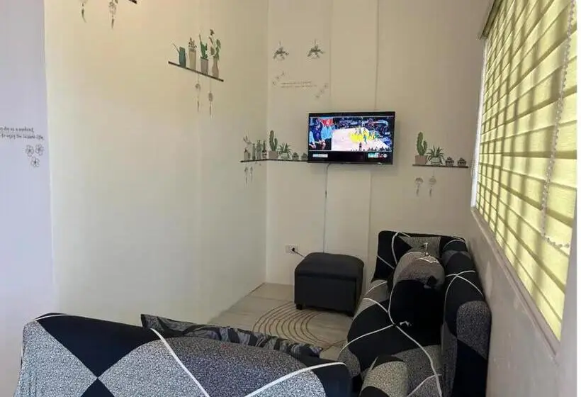 Talo 3 Makuuhuonetta, Caishen Apartelle 301