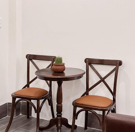 اتاق سوپریور با تخت بزرگ, Handstay Nghinh Phong