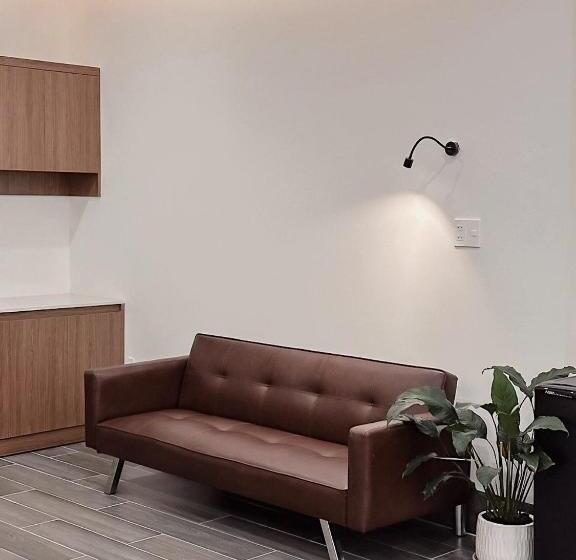 اتاق سوپریور خانوادگی, Handstay Nghinh Phong