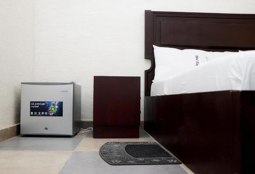 اتاق سوپریور, Kinyao