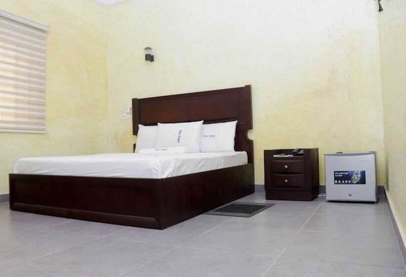 اتاق سوپریور, Kinyao