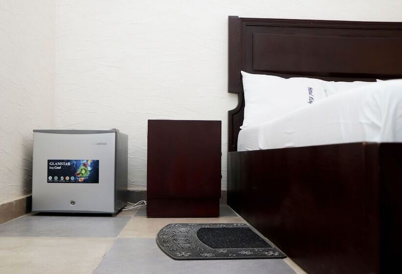 اتاق سوپریور, Kinyao