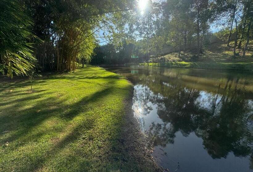 带大床的套房, Locação Terras De São Francisco, Quarto Privativo Jatobá