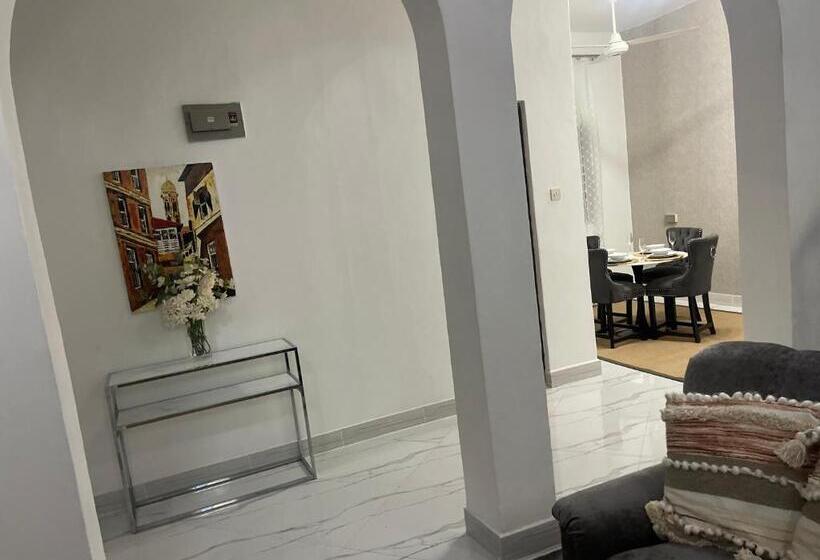 اتاق اکونومی, Nashu House Stone Town