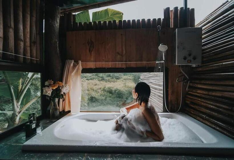 اتاق استاندارد با تراس, The River Whisper