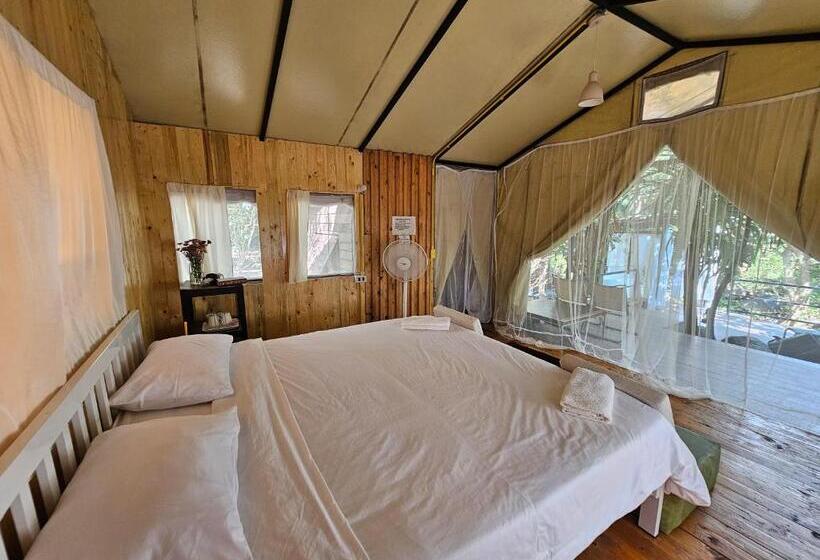 Шале 1 Спальня, The River Whisper