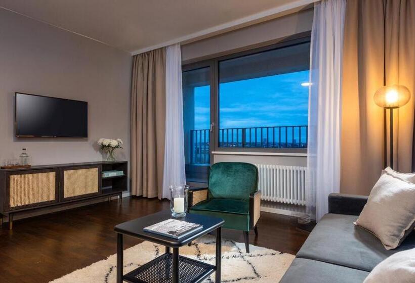 آپارتمان 2 خوابه, The Tale Luxury Suites