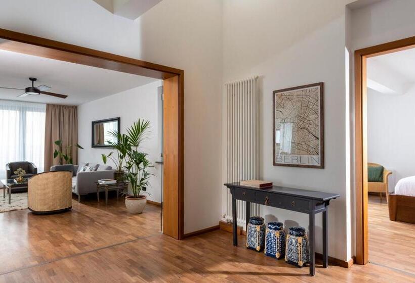 سوئیت پرزیدنت, The Tale Luxury Suites