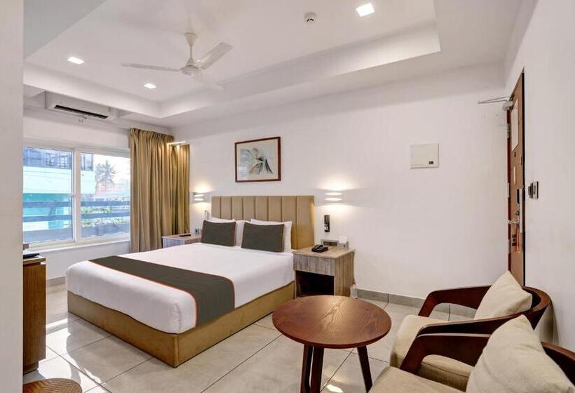 트리플 클래식 룸, Oyo Hotel Soorya