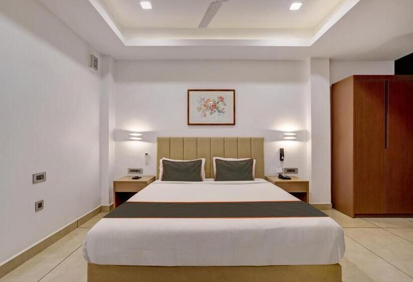 트리플 클래식 룸, Oyo Hotel Soorya