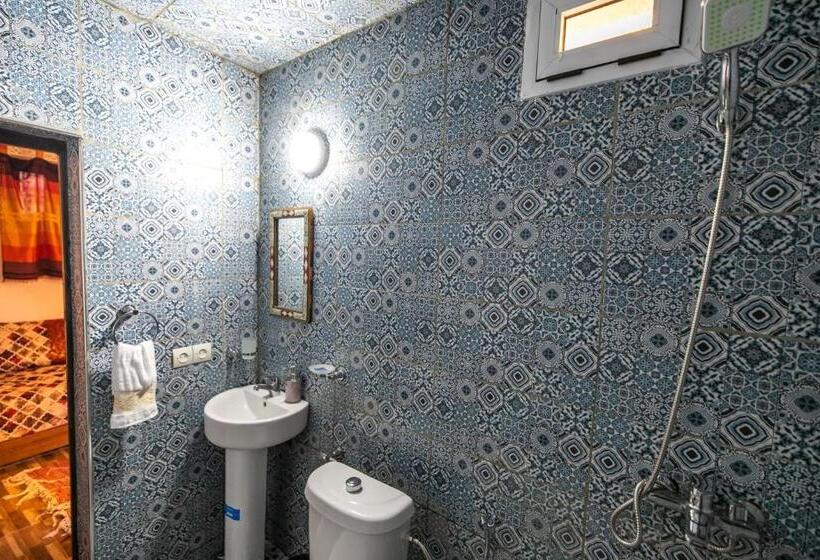 اتاق لوکس سه تخته, Riad Fes Lile