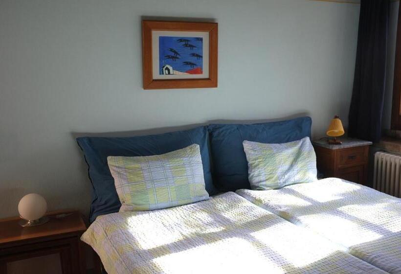 Номер Стандарт, Private Room With Own Bathroom At Podere Noceto