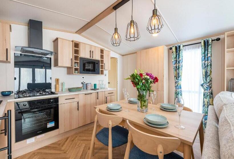 Дом 1 Спальня, Aber Bay Holiday Park