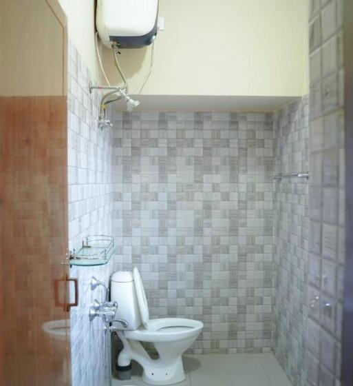 带2个卧室的别墅, Nivi Home Stay