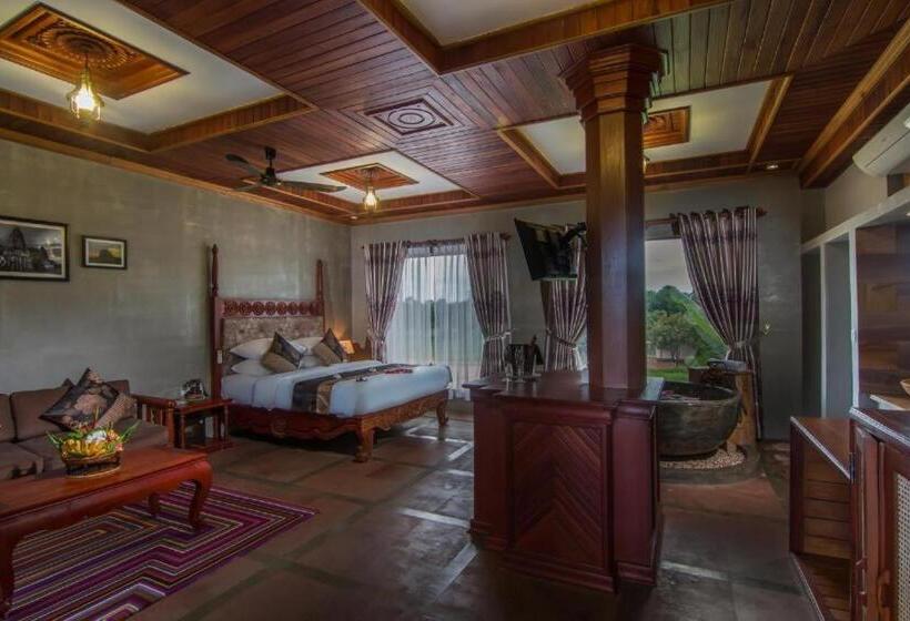 سوییت, Model Temple Resort & Spa