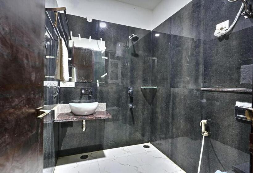 Семейный Номер, The Noble Suites, Near Spectrum Mall