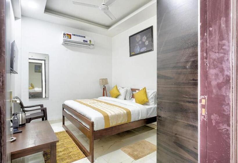 家庭间, The Noble Suites, Near Spectrum Mall