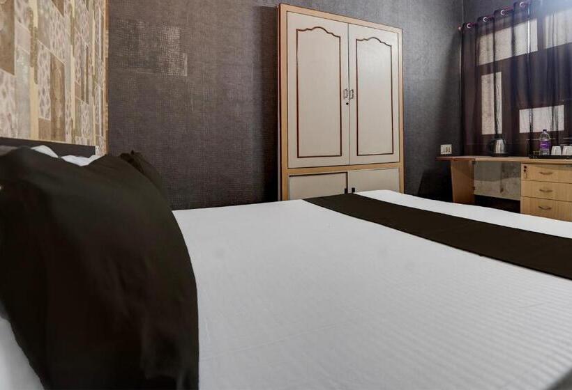 غرفة كلاسيكية ثلاثية, Oyo Bird View Hotel & Cafe