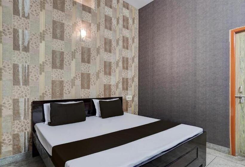 غرفة كلاسيكية ثلاثية, Oyo Bird View Hotel & Cafe