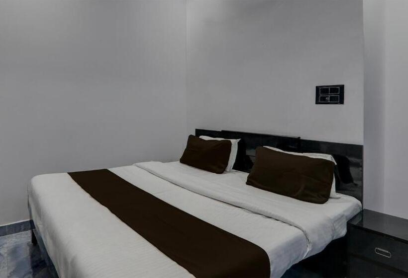 Pokój Trzyosobowy Klasyczny, Oyo Flagship Hotel2 Fly Inn