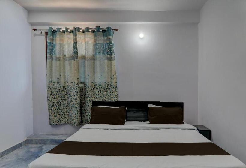 Pokój Trzyosobowy Klasyczny, Oyo Flagship Hotel2 Fly Inn