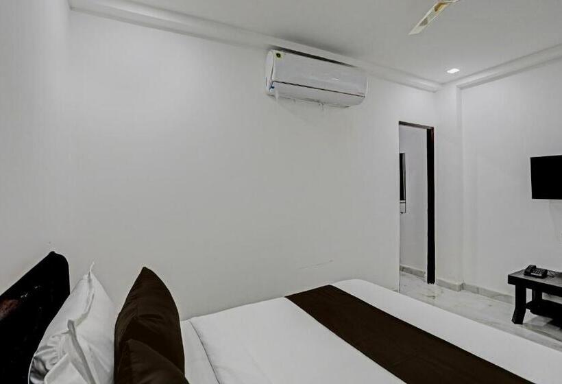 Трехместный Номер Классика, Oyo Hotel Dream 1 Inn