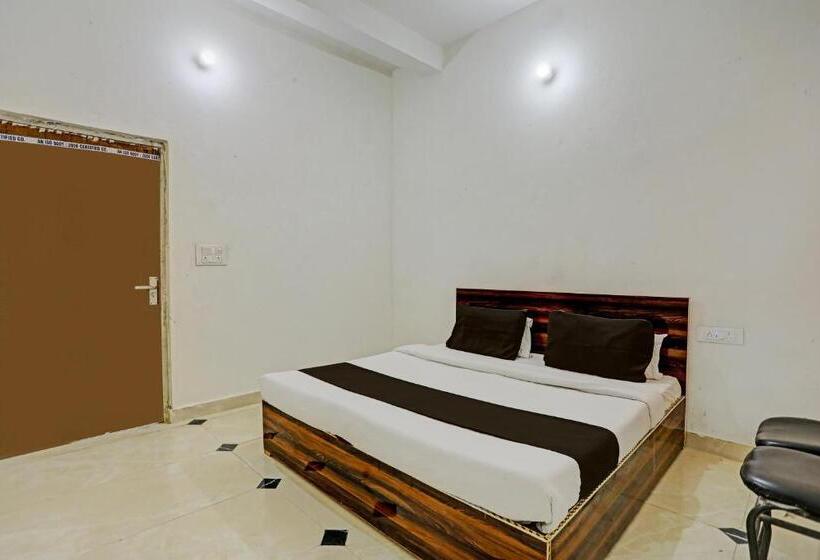 Трехместный Номер Классика, Oyo Hotel Grand View