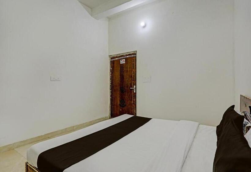 Трехместный Номер Классика, Oyo Hotel Grand View