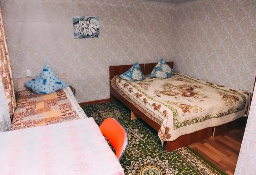 اتاق کلاسیک سه تخته, иссык куль гостевой дом