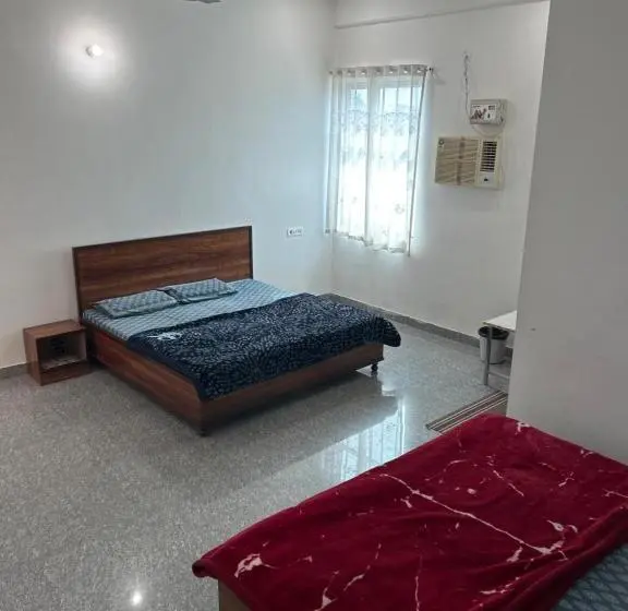 Perhehuone, Prem Bhawan Guest House