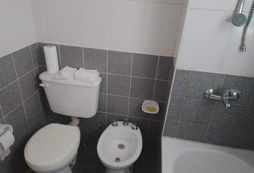 تختخواب در اتاق مشترک, Juniors 2