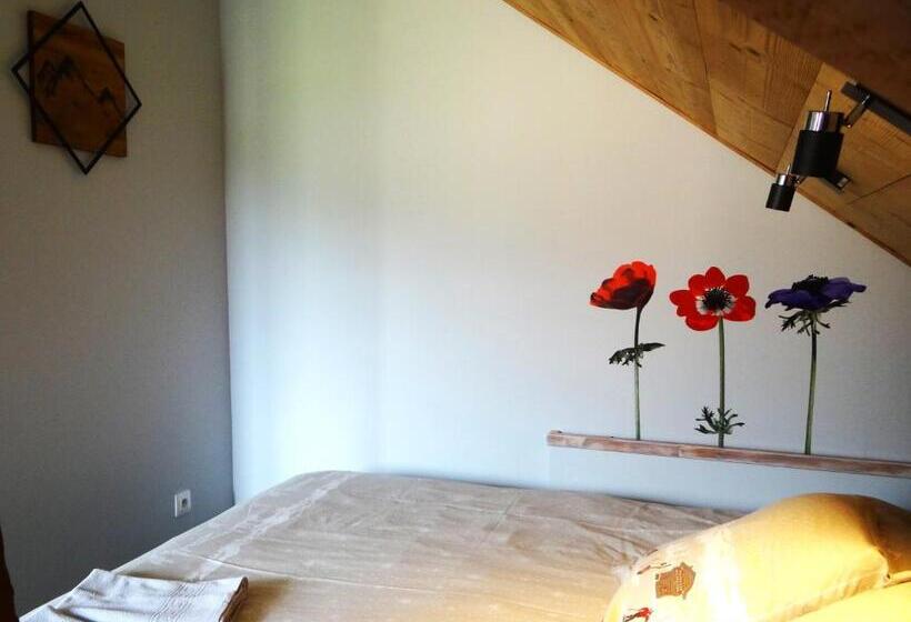 חדר סטנדרט לשלושה, La Fruitière D Arith