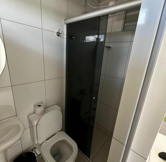 اتاق استاندارد یک نفره, Delavy